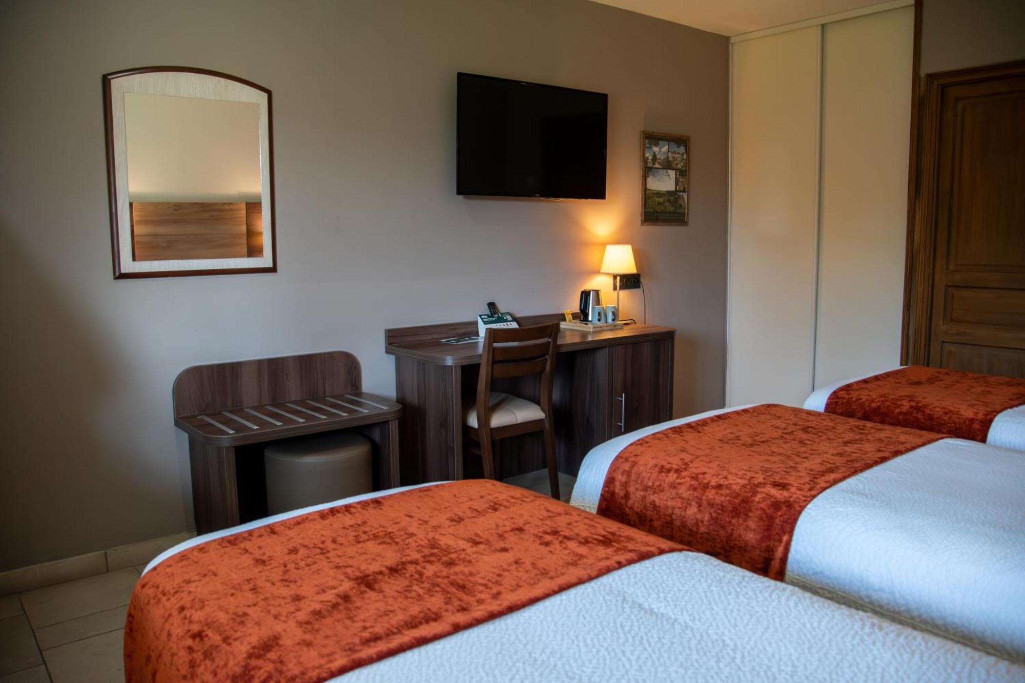 Logis Des Sources Hotel Créney-près-Troyes Eksteriør billede