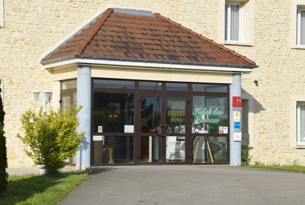 Logis Des Sources Hotel Créney-près-Troyes Eksteriør billede