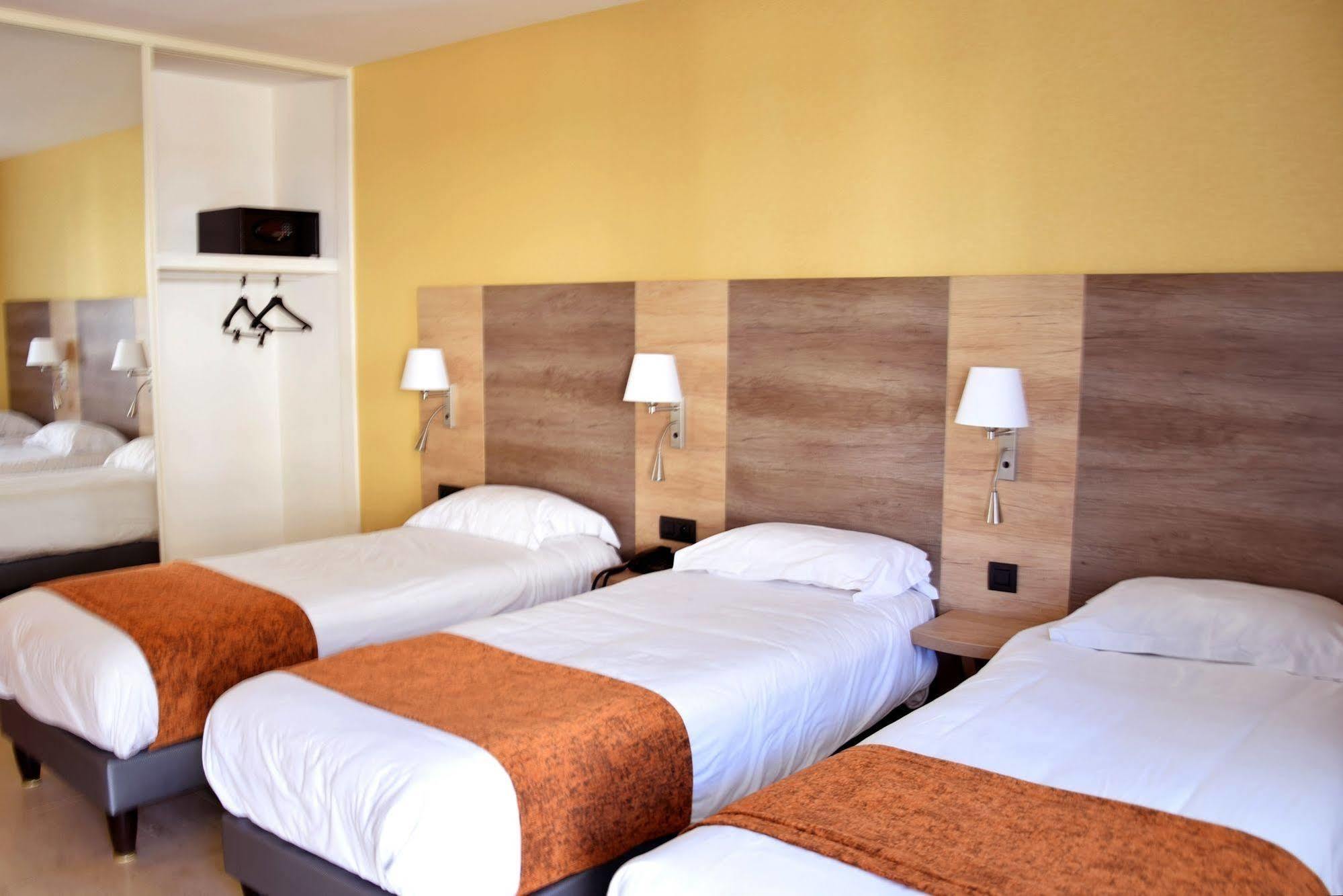 Logis Des Sources Hotel Créney-près-Troyes Eksteriør billede